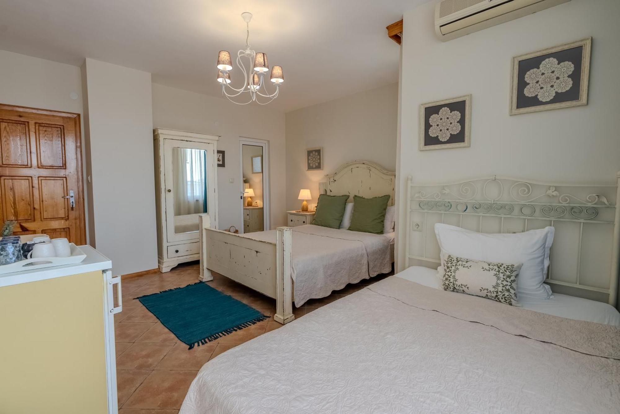 Kalina Guest Rooms Созопол Екстериор снимка