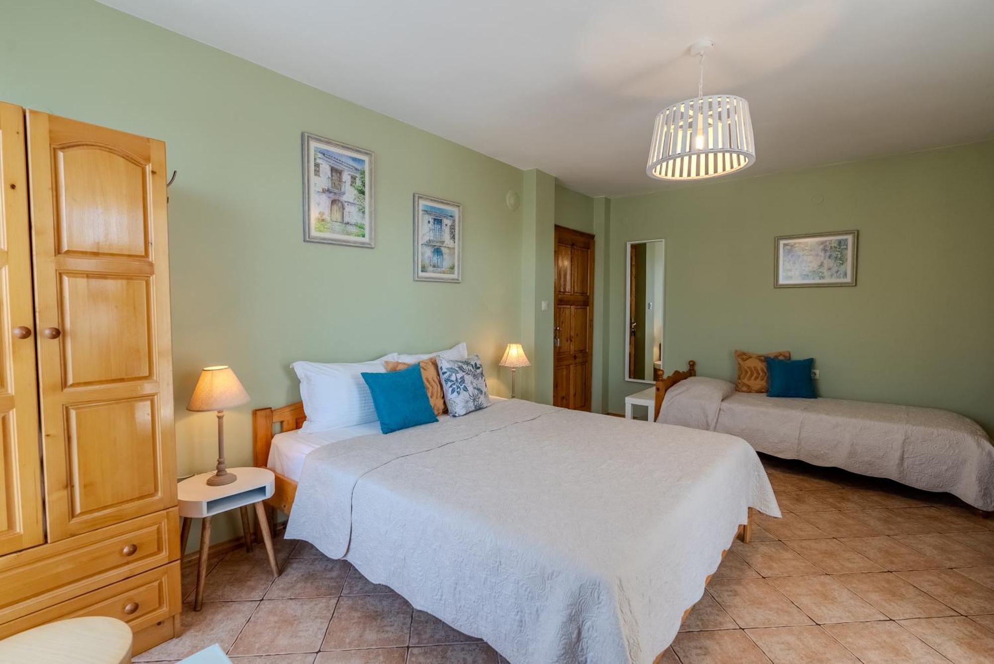 Kalina Guest Rooms Созопол Екстериор снимка